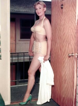 Kim Novak nude 8