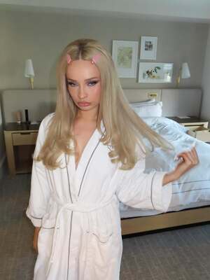 Kim Petras nude 12