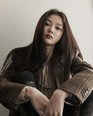 Kim Yoo-jung nude 5