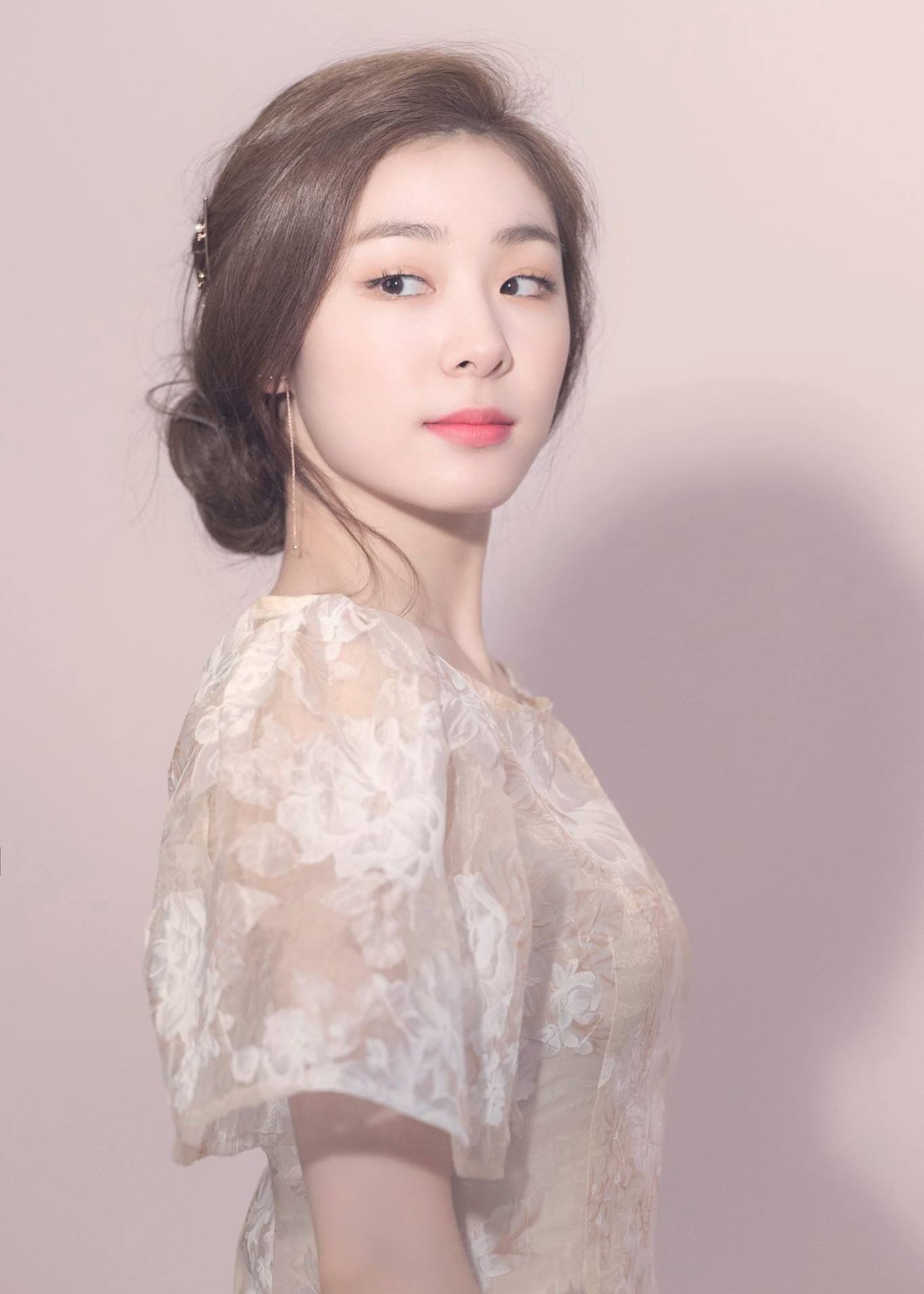 Kim Yuna nude 7