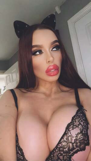 Kimberley Jones nude 6