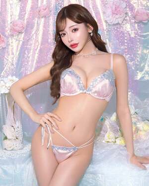 Kirara Asuka nude 4