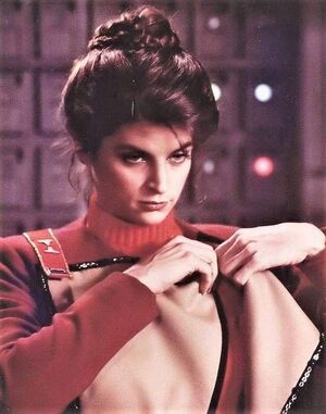 Kirstie Alley nude 12