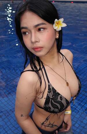 Kitchie Pavo nude 5