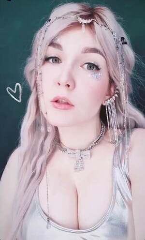 KittyKlaw nude 6