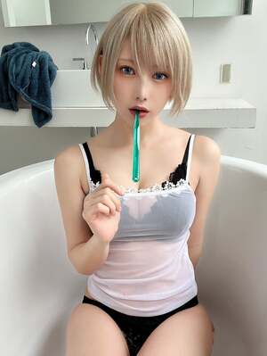 Kokoro Shinozaki nude 9