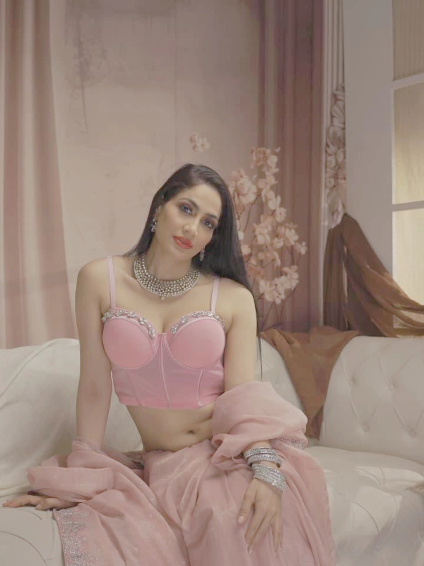 Komal Sharma nude 3