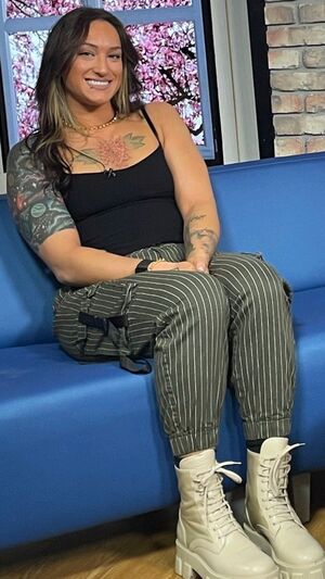 Kris Statlander nude 10