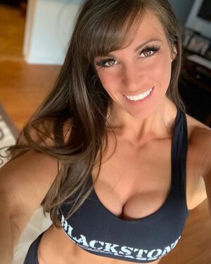 Kristen Graham nude 5
