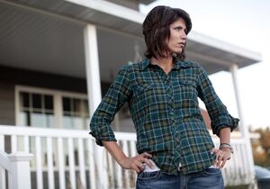 Kristi Noem nude 12