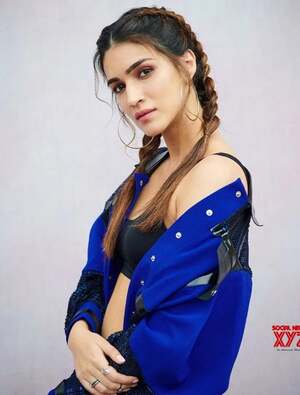 Kriti Sanon nude 11