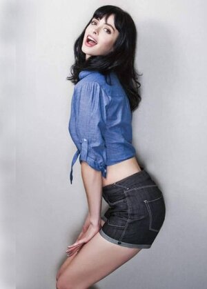 Krysten Ritter nude 1