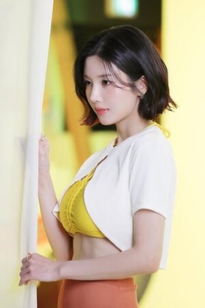 Kwon Eun-bi nude 7