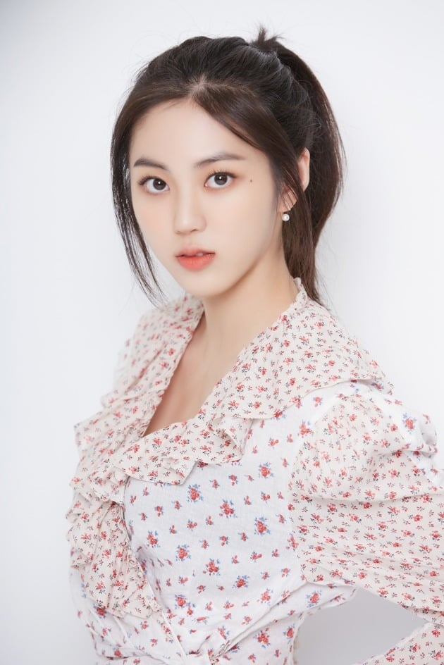 Kwon Eun-bin nude 11