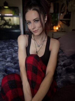Kyler Quinn nude 12
