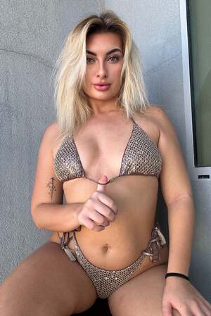 Kylie Ray nude 3