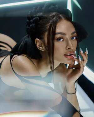 Kylie Verzosa nude 5