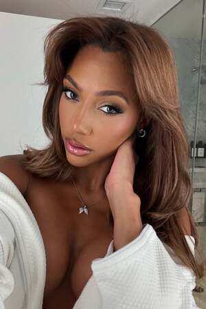 Kysre Gondrezick nude 8