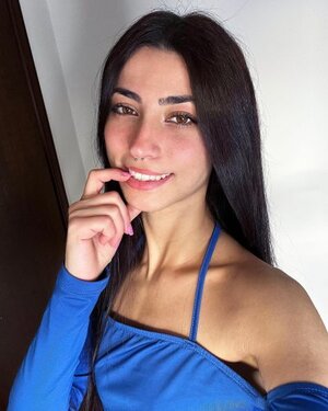 La Vica nude 9