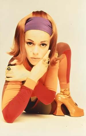 Lady Miss Kier nude 5