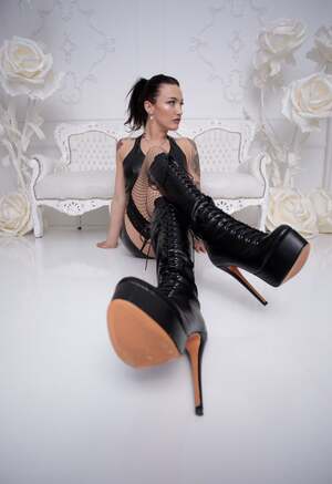 Lady Slaya nude 12