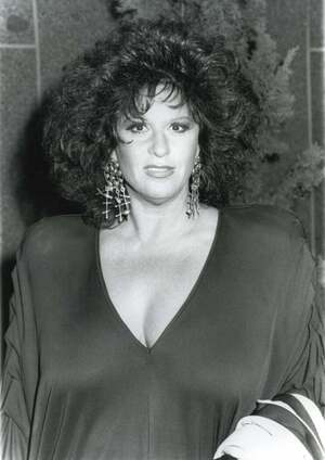 Lainie Kazan nude 9