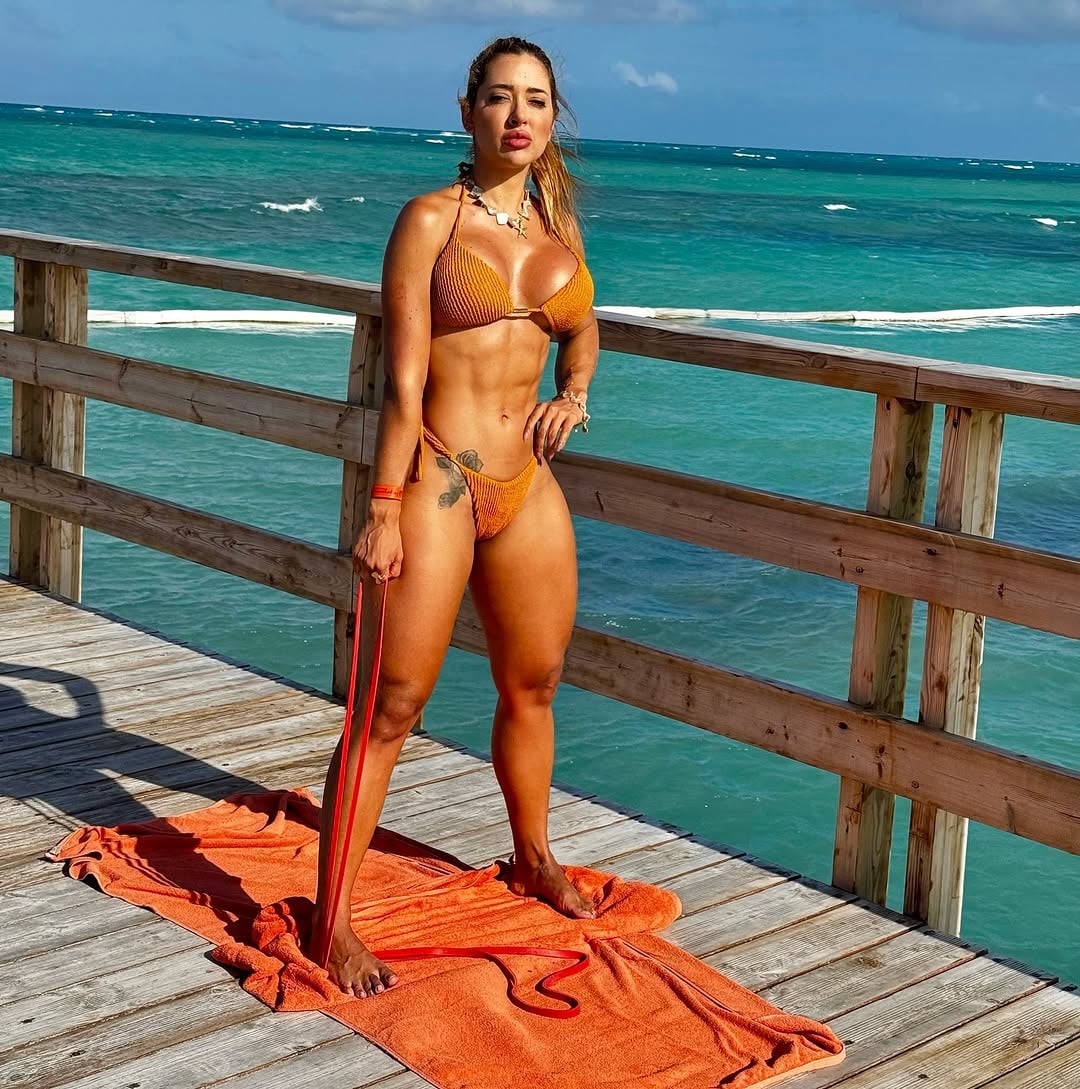 Lais Gabrielli nude 9