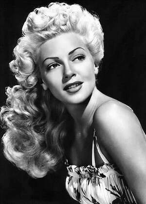 Lana Turner nude 12