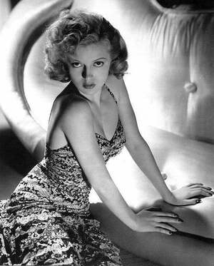 Lana Turner nude 7