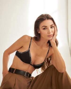Lara Leito nude 7