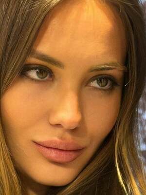 Lara Lepp nude 12