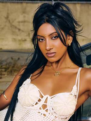 Lara Rajagopalan nude 10