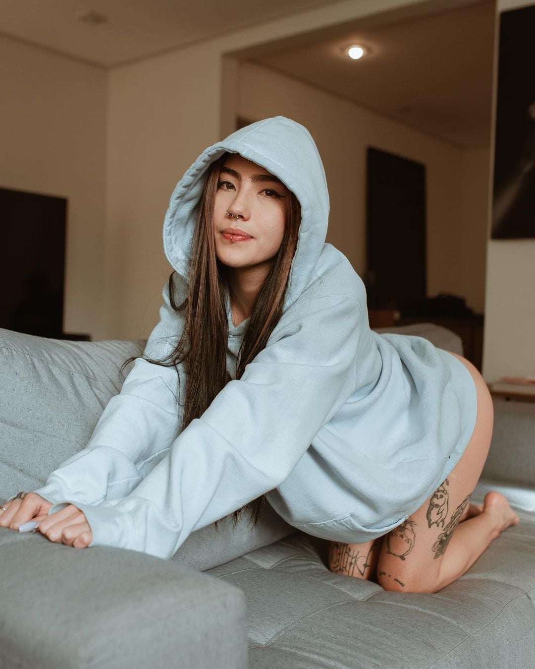 Larissa Mayumi nude 5