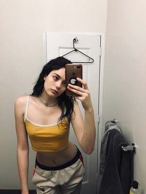 Larissa Saldanha nude 8
