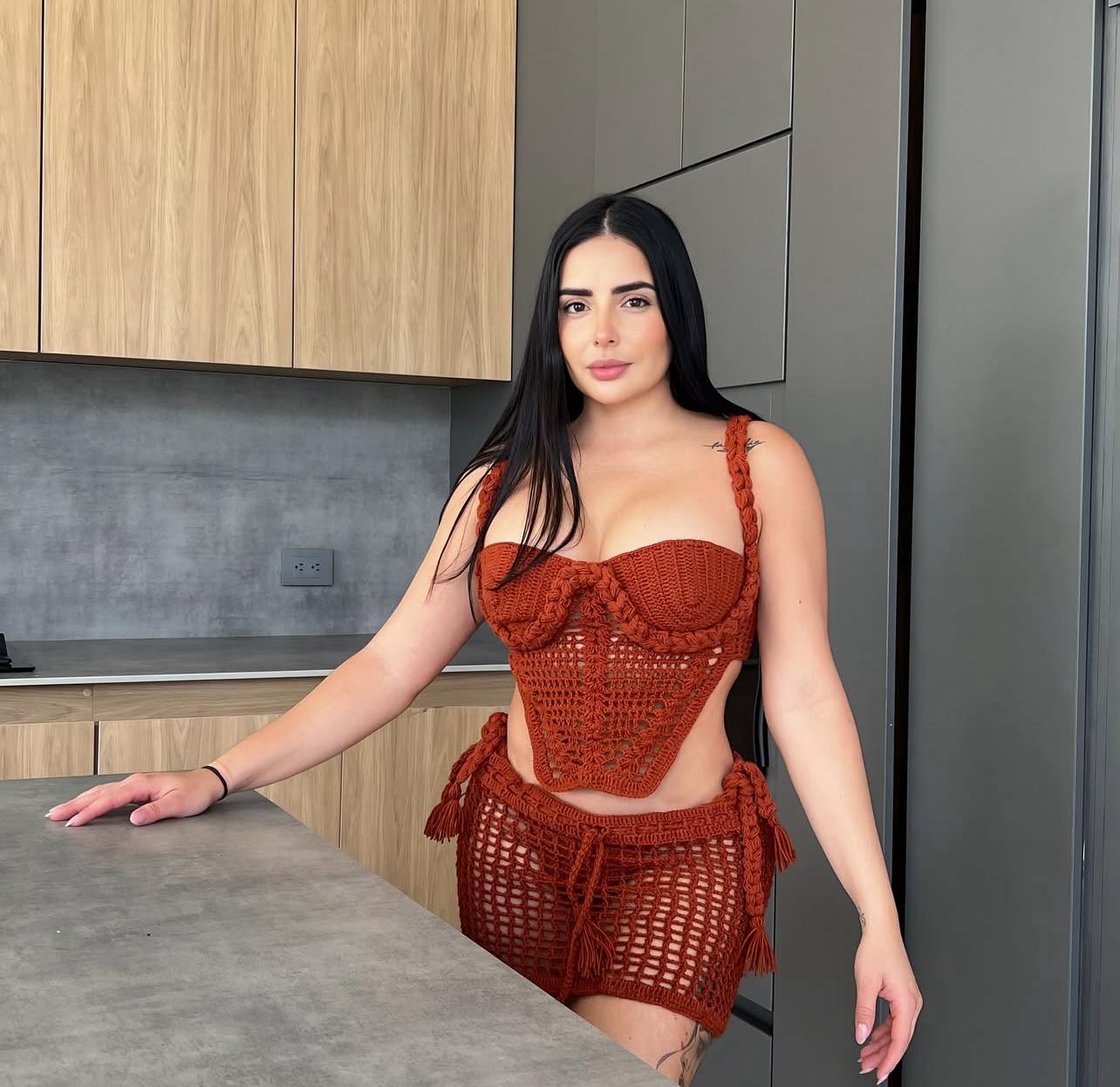Lau Rodriguez nude 12