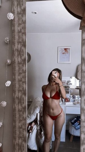 Laura Alguacil nude 5