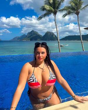 Laura B nude 12