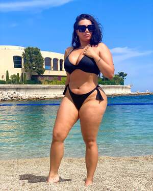 Laura B nude 3