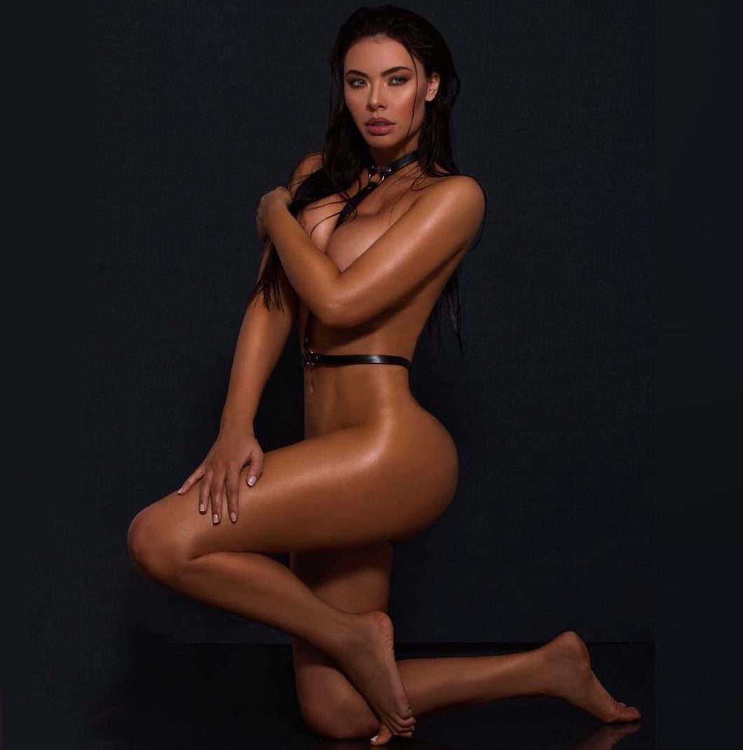 Laura Diosa nude 5