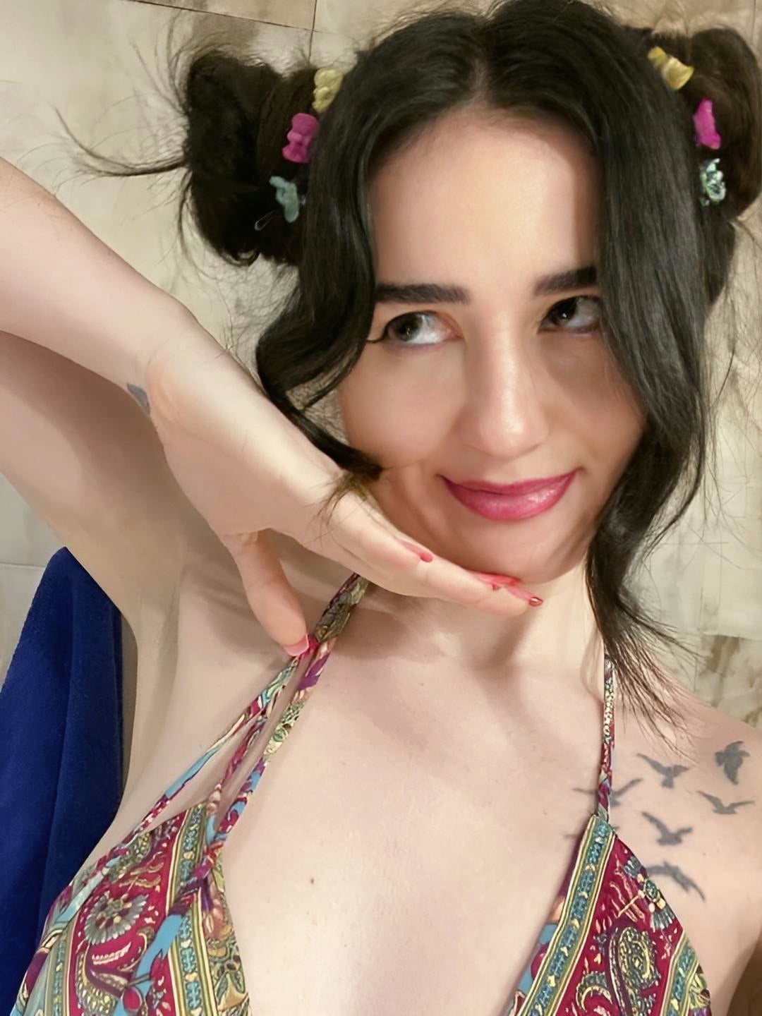 Laura Hardkinks nude 10