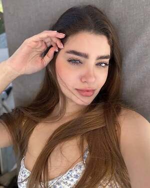 Laura Sahar nude 5