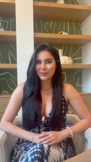 Laura Soares nude 8