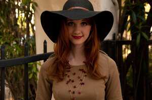 Laura Spencer nude 6