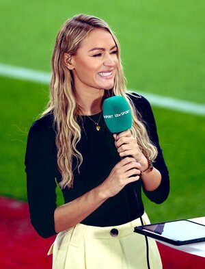 Laura Woods nude 5
