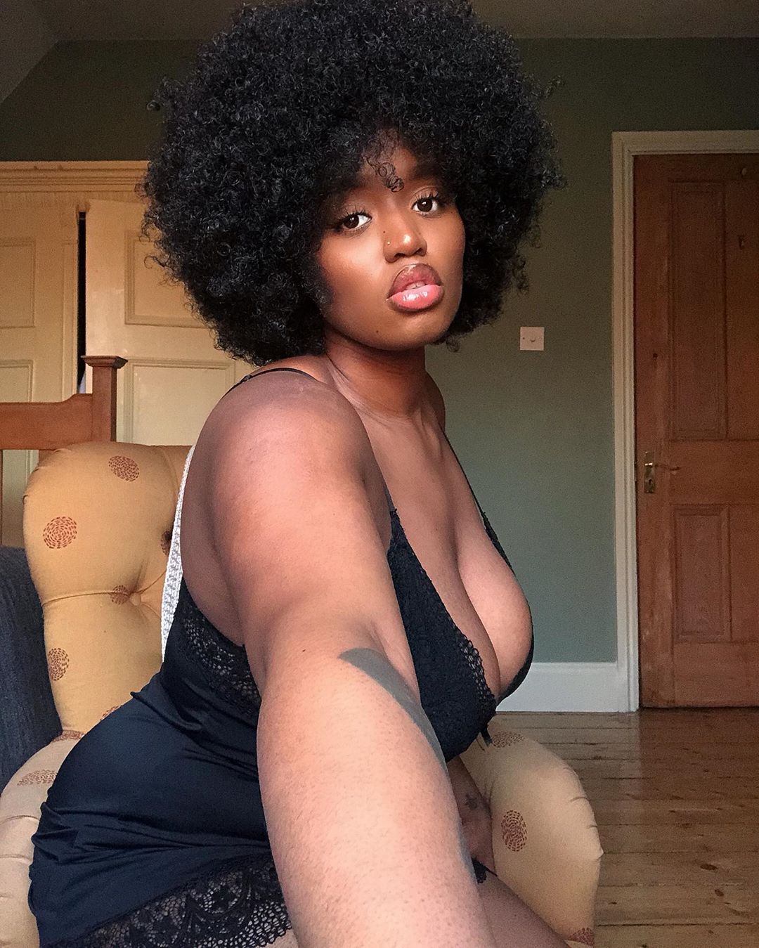 Lauren Byfield nude 6