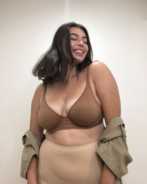 Lauren Chan nude 9