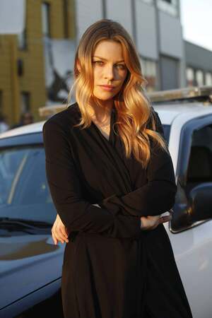 Lauren German nude 8