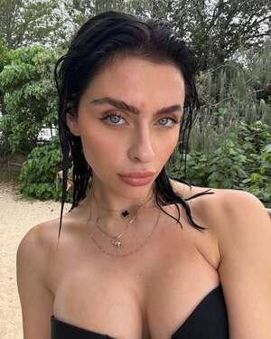 Lauren Hamden nude 12