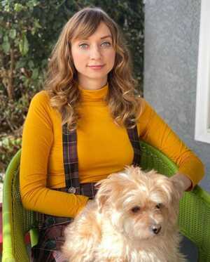 Lauren Lapkus nude 6