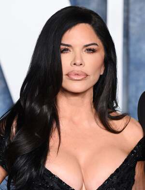Lauren Sanchez nude 5